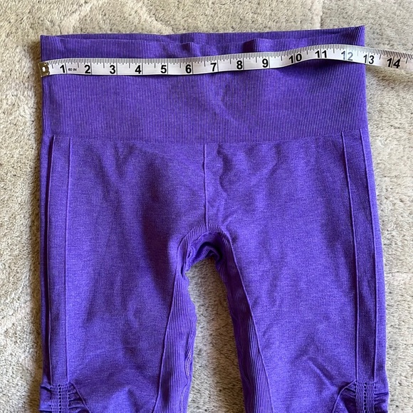 Lululemon In The Flow Crop - Picture 10 of 12